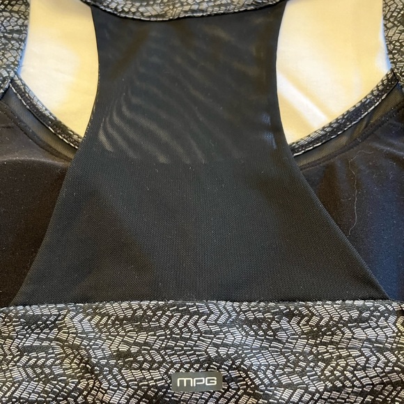 Ladies athletic Summer Dress - Picture 2 of 6